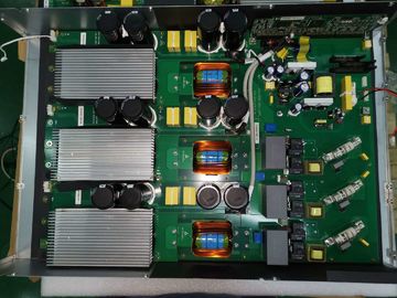 HQM Serie 600 UPS modular 600kVA Control completo de DSP de tres fases con salida PF1.0