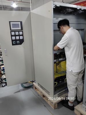 Rectificador industrial de CA/CC con transformador de aislamiento de entrada