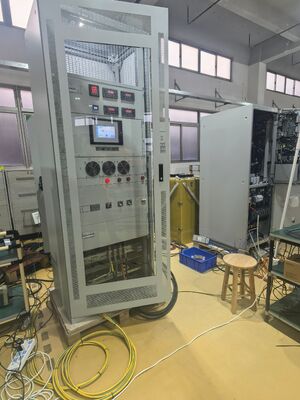 Rectificador industrial AC/DC de la serie R7000 con transformador de aislamiento de entrada