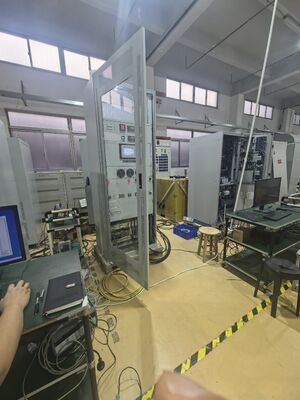 Rectificador industrial de CA/CC con transformador de aislamiento de entrada